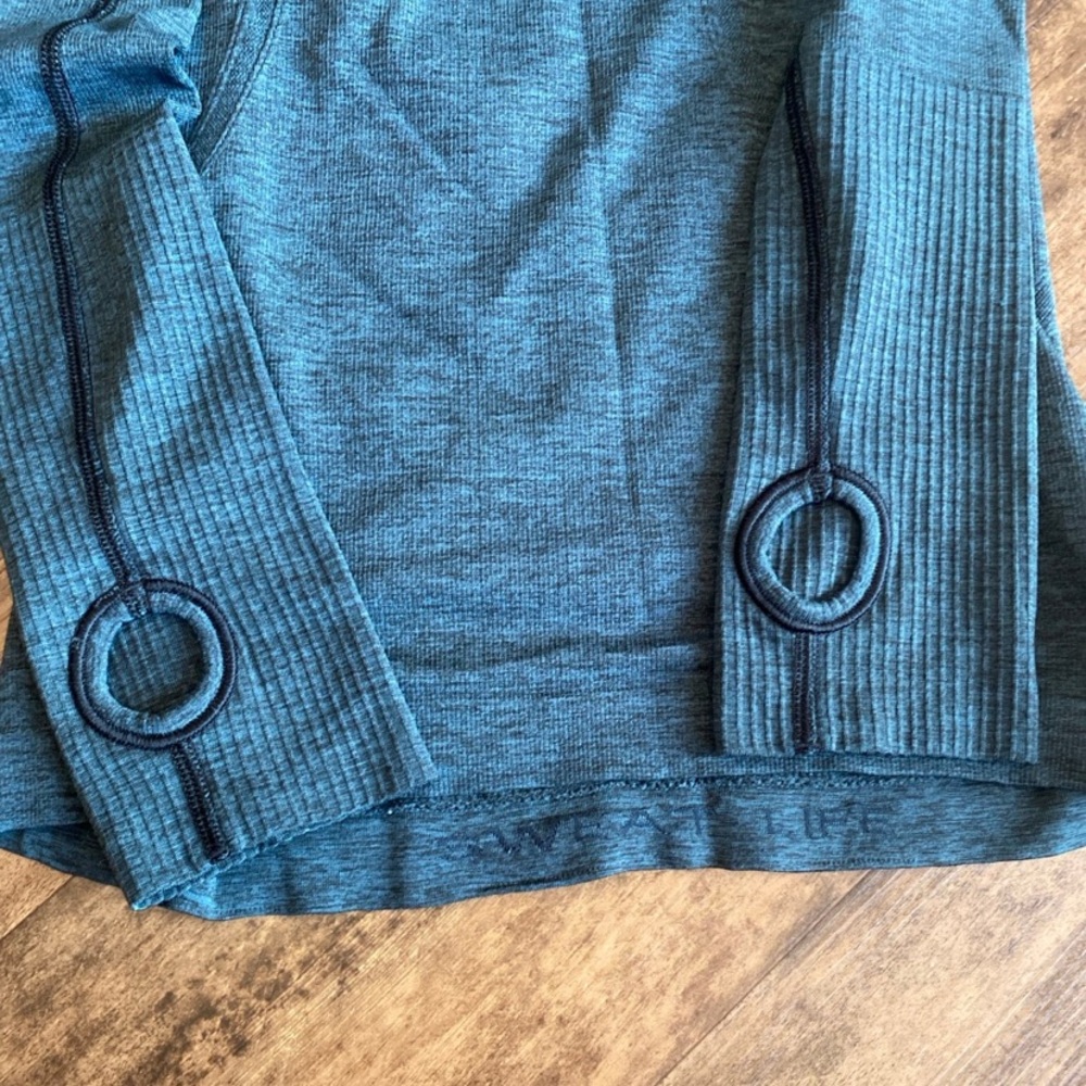 Lululemon Swiftly long sleeve - Picture 2 of 4